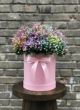 Цветочная композиция из Гипсофила и Розы в шляпной коробке в Большесидоровском