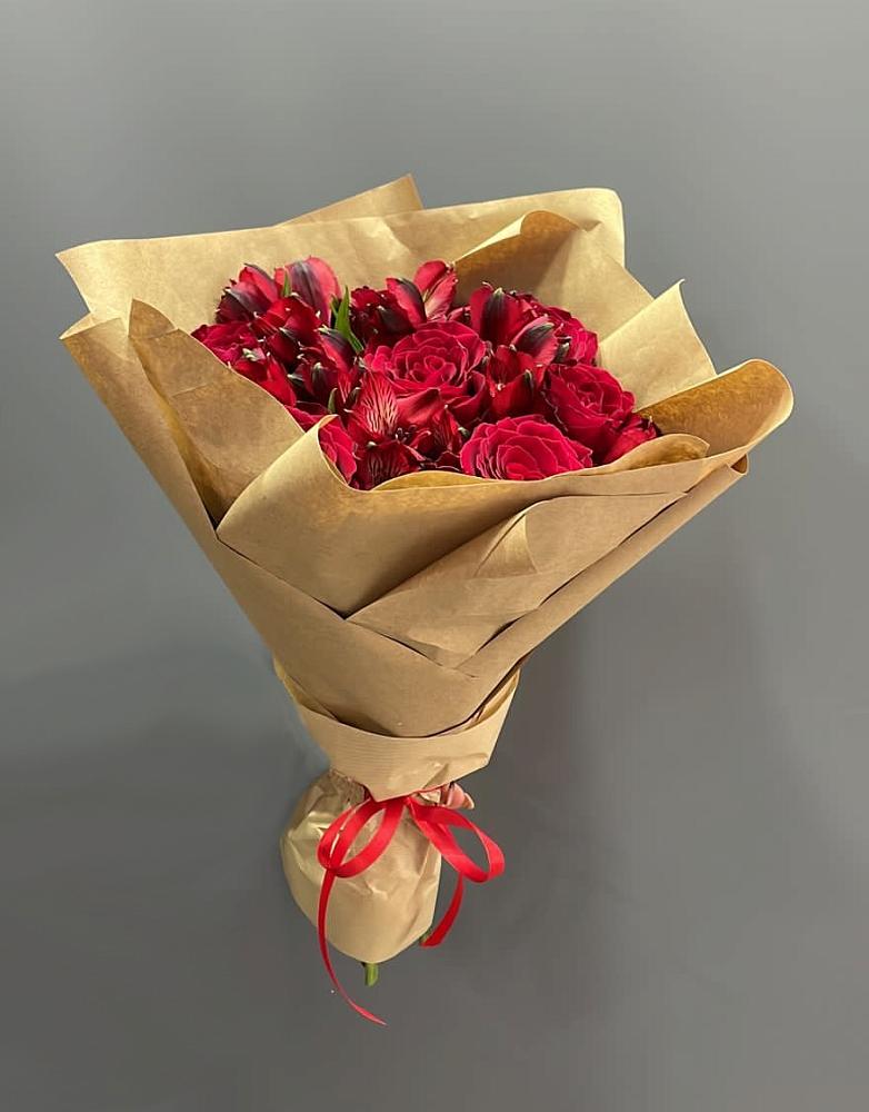 Букет цветов из: Альстромерии и Розы в Большесидоровском