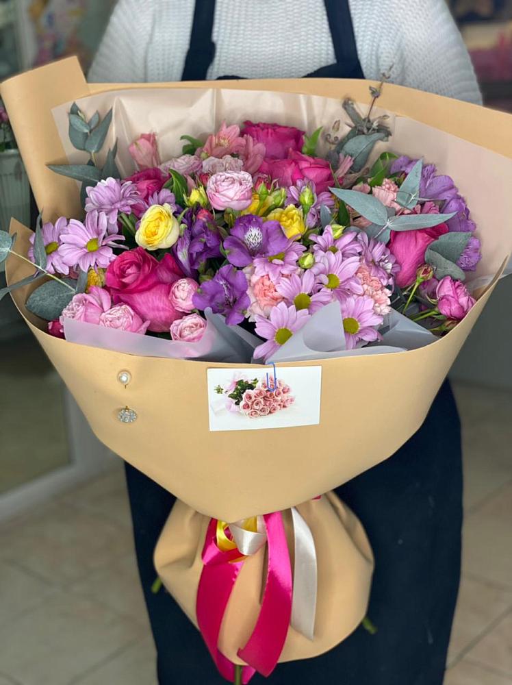 Букет цветов из: Хризантемы, Гвоздики и Альстромерии в Большесидоровском