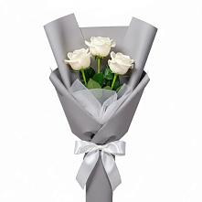 Букет 3 белые розы в Большесидоровском