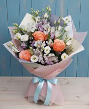 Букет цветов из:  Лизиантусы, Розы, Альстромерии и Гипсофила в Большесидоровском