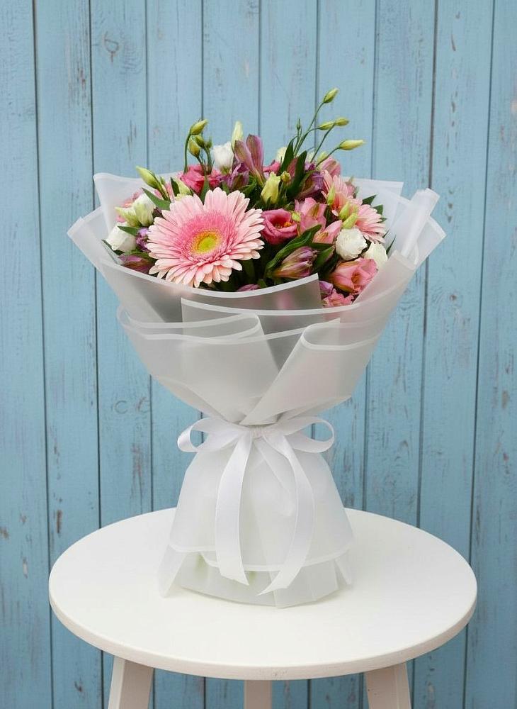 Букет цветов из: Герберы, Альстромерии и Лизиантусы в Большесидоровском