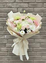 Букет цветов из:  Гвоздики, Розы, Лизиантусы и Хризантемы в Большесидоровском