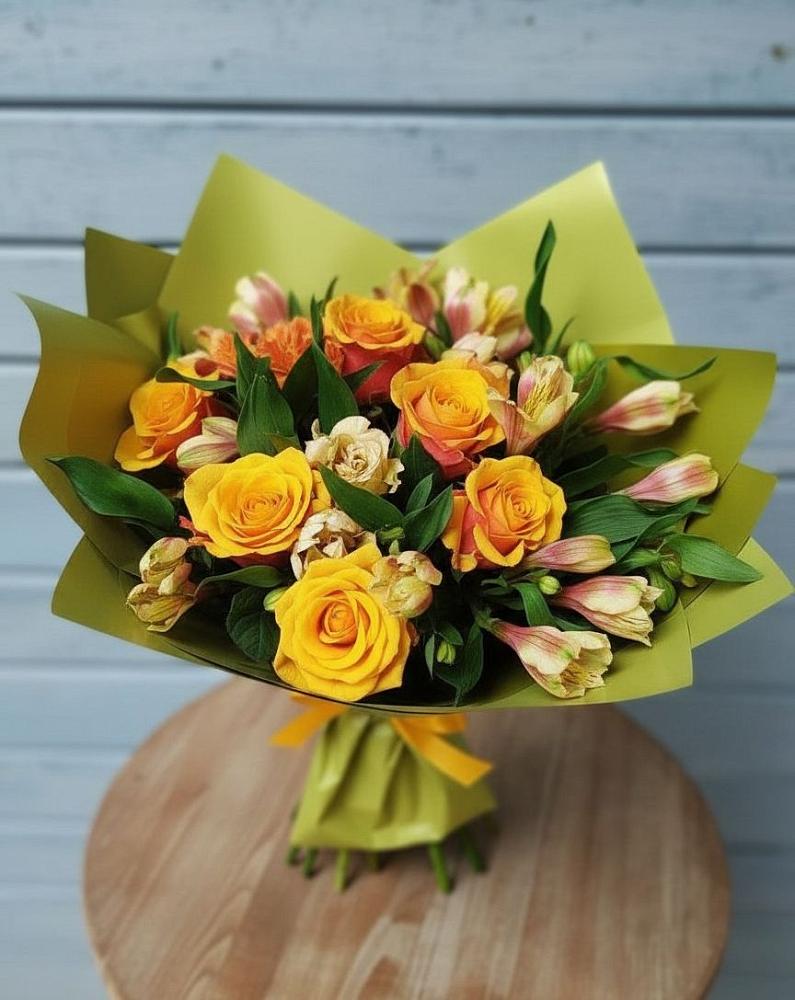 Букет цветов из: Альстромерии и Розы в Большесидоровском
