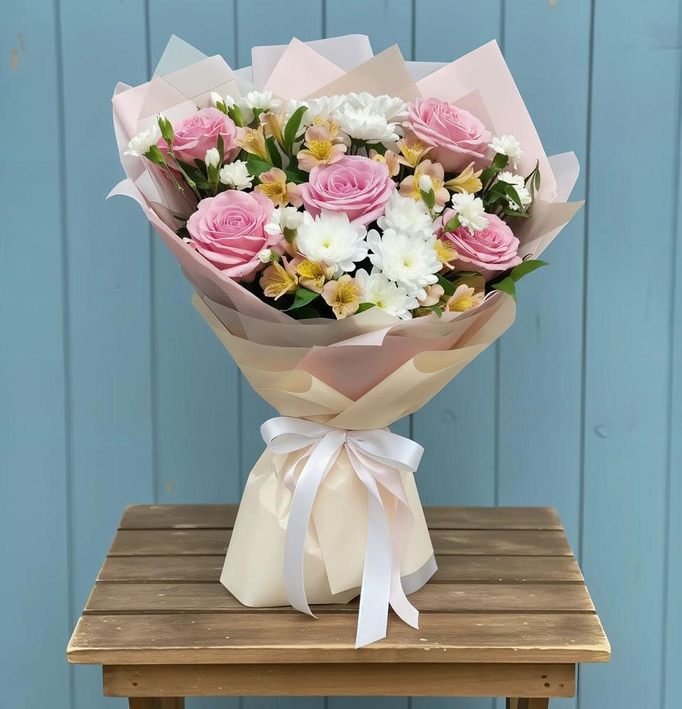 Букет цветов из: Гвоздики, Орхидеи и Розы в Большесидоровском