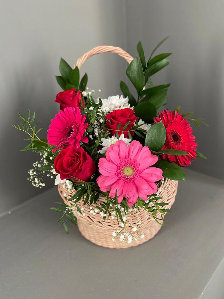Цветочная композиция из Розы, Хризантемы и Герберы в корзине в Большесидоровском