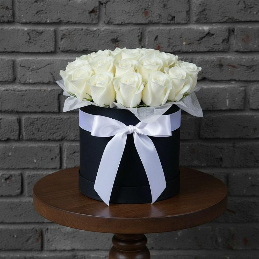 Цветочная композиция из Розы в шляпной коробке в Большесидоровском